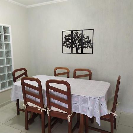 Guaruja Enseada - Apto 200M Da Praia - 02 Dorm. Wi-Fi + Ar + Estacionamento Luaran gambar